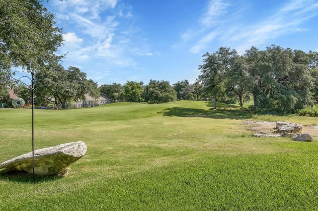18902 Nicklaus DR, Point Venture, TX 78645