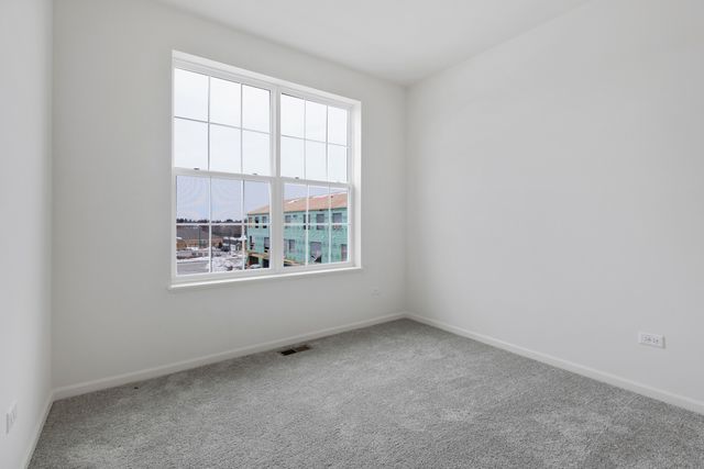 2929 SHOWPLACE Drive, Naperville, IL 60564