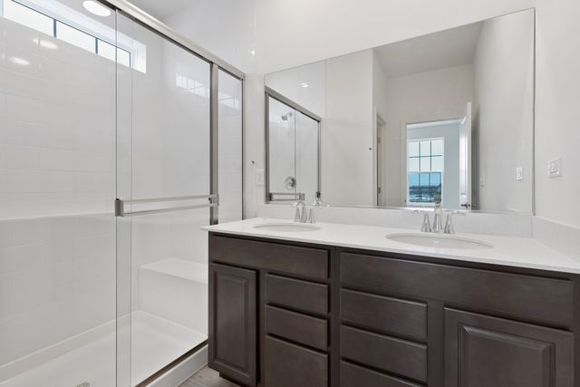 2929 SHOWPLACE Drive, Naperville, IL 60564