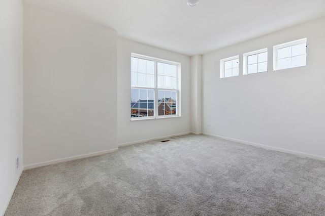 2929 SHOWPLACE Drive, Naperville, IL 60564