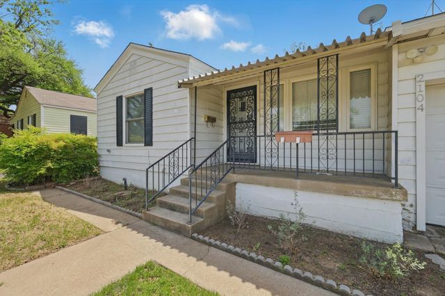 2104 W Lotus Avenue, Fort Worth, TX 76111