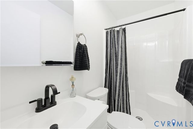 11803 New Forest Ct, North Chesterfield, VA 23112