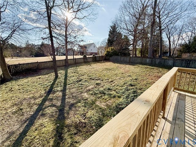 11803 New Forest Ct, North Chesterfield, VA 23112