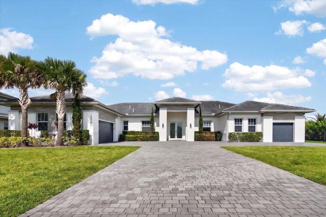 2010 Meadows Drive, Davie, FL 33324