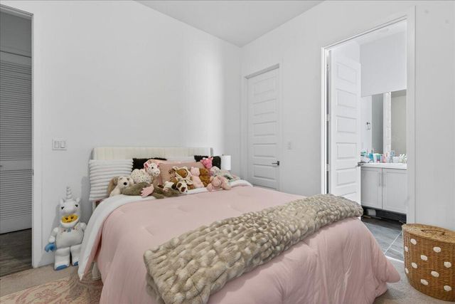 2010 Meadows Drive, Davie, FL 33324