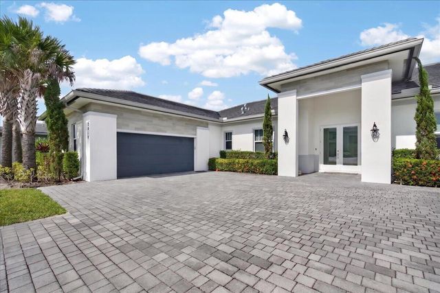 2010 Meadows Drive, Davie, FL 33324