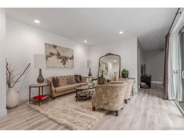 21451 E 60th Ave, Aurora, CO 80019