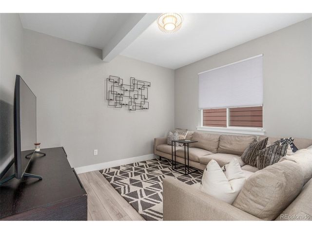 21451 E 60th Ave, Aurora, CO 80019