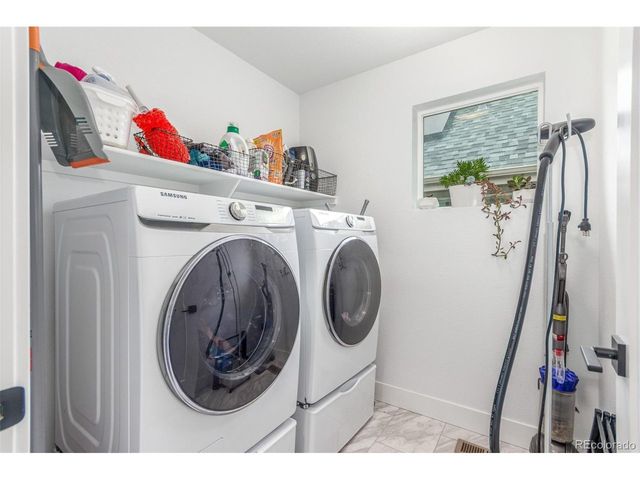 21451 E 60th Ave, Aurora, CO 80019