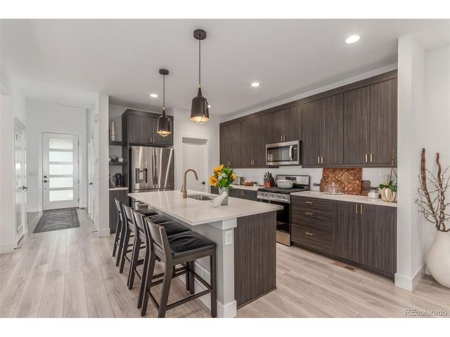 21451 E 60th Ave, Aurora, CO 80019