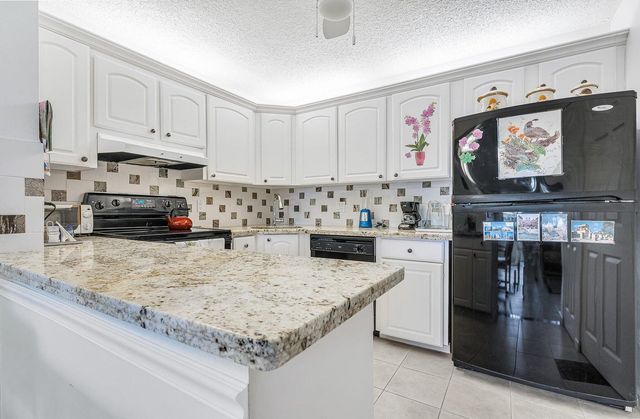 103 Lake Pine Circle Circle D-1, Greenacres, FL 33463