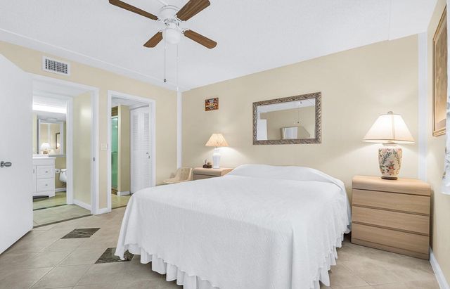 103 Lake Pine Circle Circle D-1, Greenacres, FL 33463