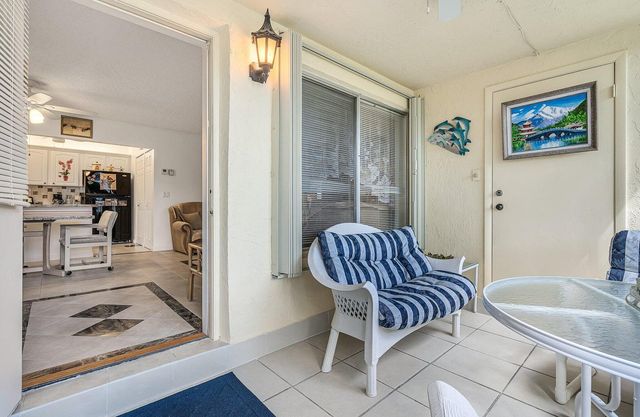 103 Lake Pine Circle Circle D-1, Greenacres, FL 33463