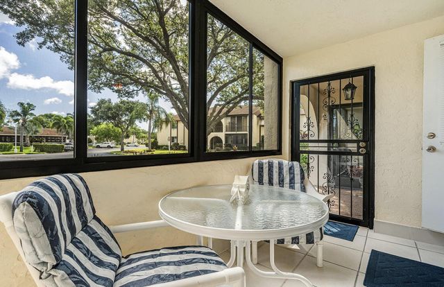 103 Lake Pine Circle Circle D-1, Greenacres, FL 33463