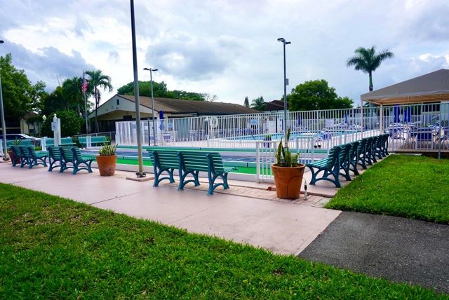 103 Lake Pine Circle Circle D-1, Greenacres, FL 33463