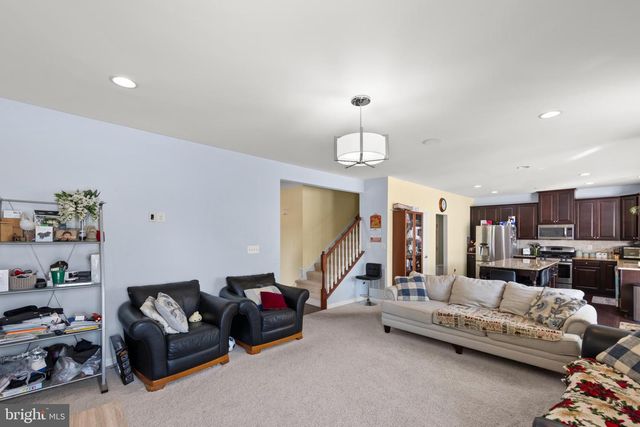 100 FLYFOOT DR, Stephenson, VA 22656