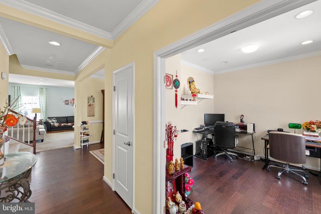 100 FLYFOOT DR, Stephenson, VA 22656