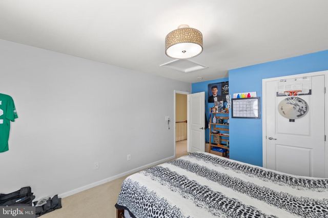 100 FLYFOOT DR, Stephenson, VA 22656