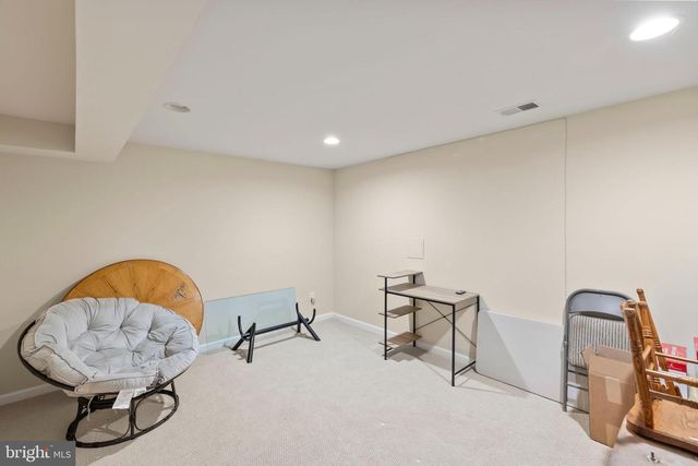 100 FLYFOOT DR, Stephenson, VA 22656