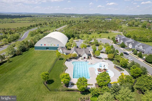 100 FLYFOOT DR, Stephenson, VA 22656