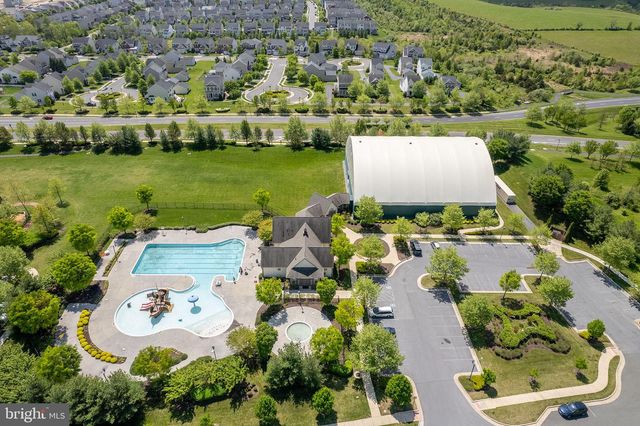 100 FLYFOOT DR, Stephenson, VA 22656