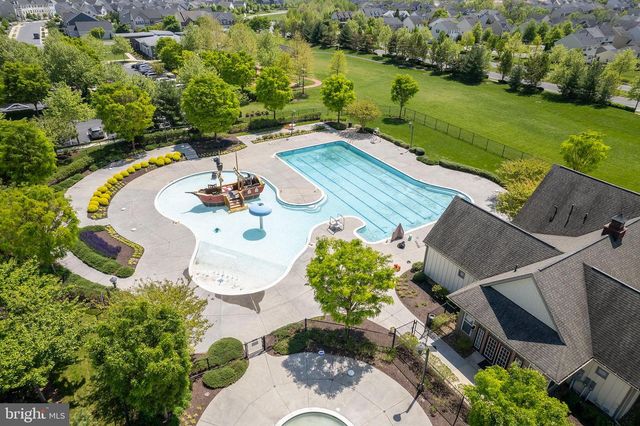 100 FLYFOOT DR, Stephenson, VA 22656