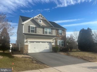 100 FLYFOOT DR, Stephenson, VA 22656