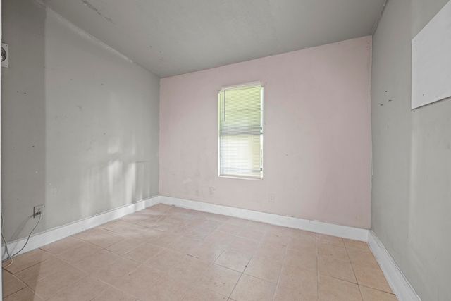 3066 REDBUD RD, Memphis, TN 38109