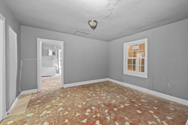 3066 REDBUD RD, Memphis, TN 38109