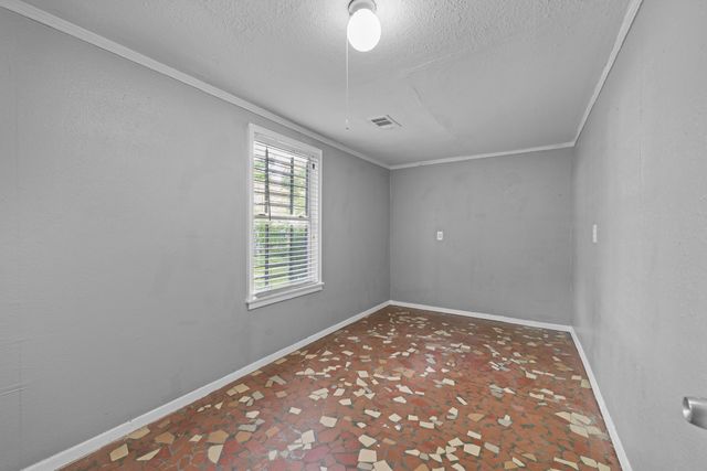 3066 REDBUD RD, Memphis, TN 38109