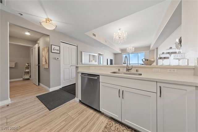 8255 Las Vegas Boulevard 809, Las Vegas, NV 89123