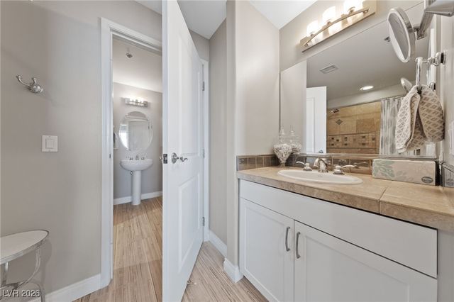 8255 Las Vegas Boulevard 809, Las Vegas, NV 89123