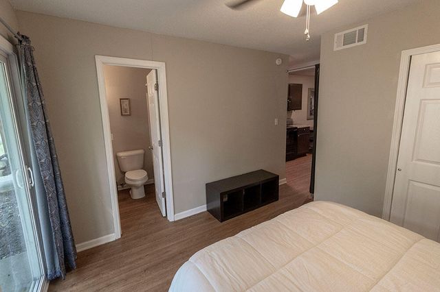 105 N GARTH AVE 36, Columbia, MO 65203