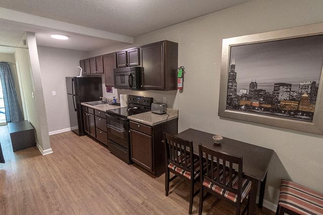 105 N GARTH AVE 36, Columbia, MO 65203