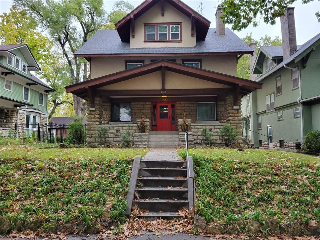 3705 Tracy Avenue, Kansas City, MO 64109