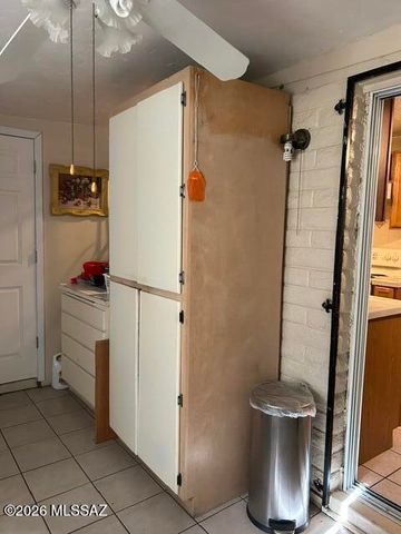 4652 S Calle Madrid, Tucson, AZ 85714