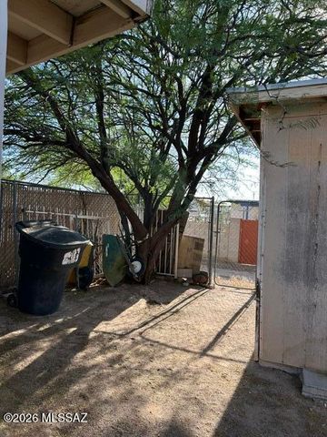 4652 S Calle Madrid, Tucson, AZ 85714