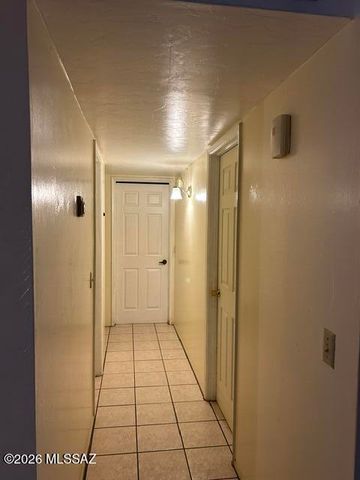 4652 S Calle Madrid, Tucson, AZ 85714