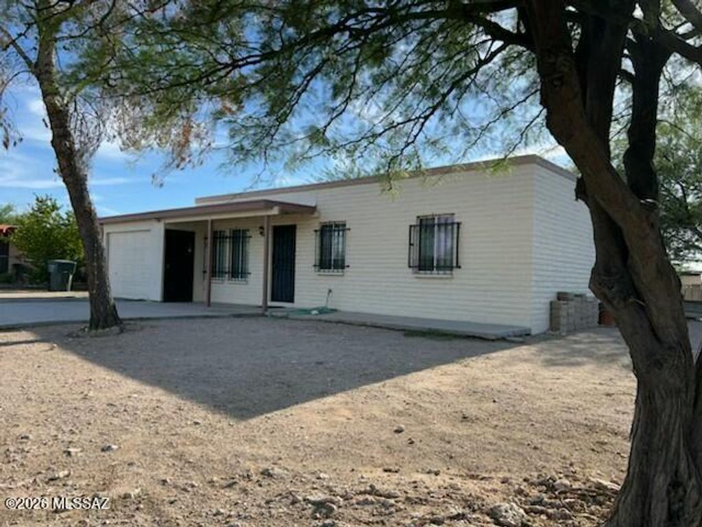 4652 S Calle Madrid, Tucson, AZ 85714