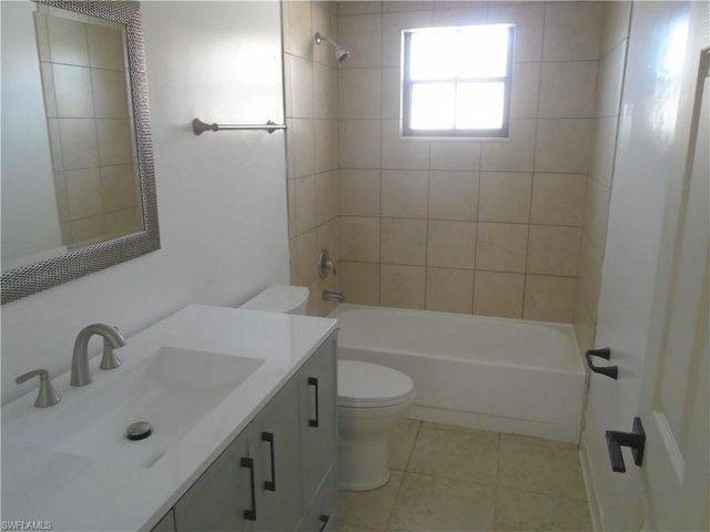 1228 SW Trafalgar PKWY 1228, Cape Coral, FL 33991