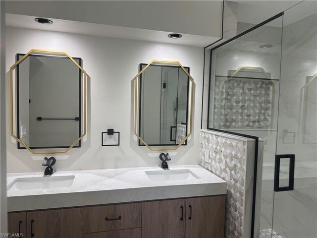 7645 Arbor Lakes CT 2324, Naples, FL 34112