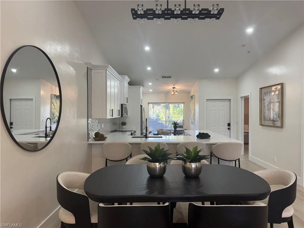 7645 Arbor Lakes CT 2324, Naples, FL 34112