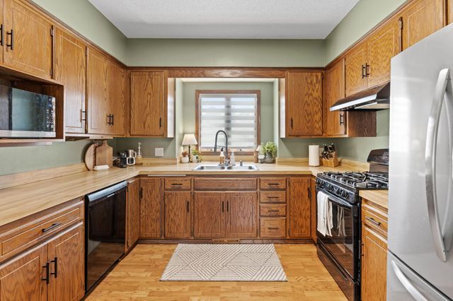 5560 W 131st Street, Savage, MN 55378
