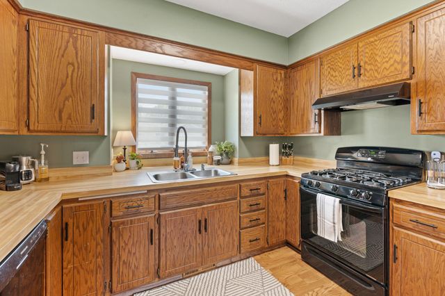 5560 W 131st Street, Savage, MN 55378