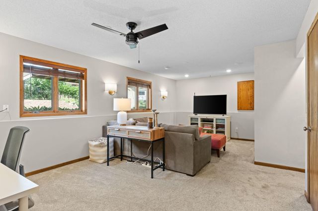 5560 W 131st Street, Savage, MN 55378