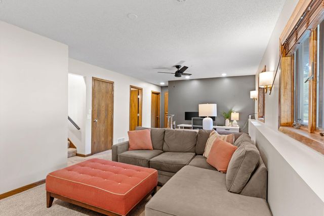 5560 W 131st Street, Savage, MN 55378