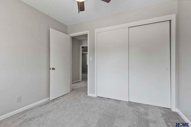 5720 Dogwood Drive, Lincoln, NE 68516