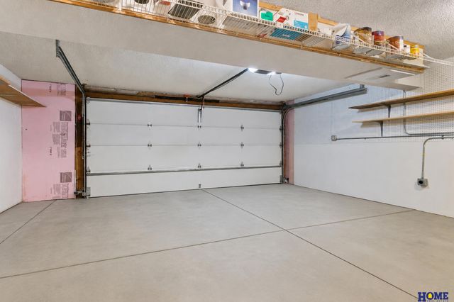 5720 Dogwood Drive, Lincoln, NE 68516