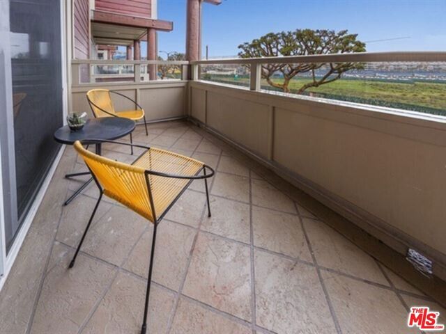 4300 Via Dolce 214, Los Angeles, CA 90292