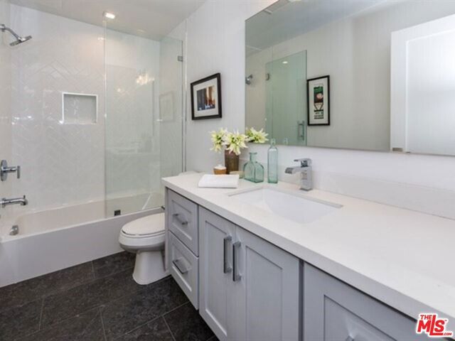 4300 Via Dolce 214, Los Angeles, CA 90292